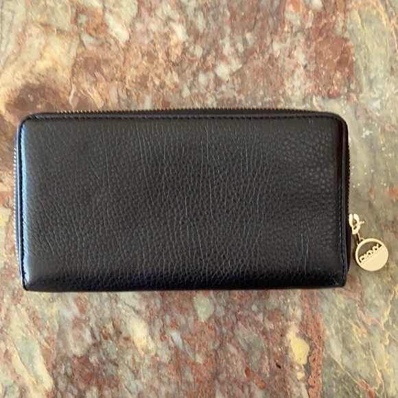 Women’s DKNY black leather long wallet - Picture 2 of 4